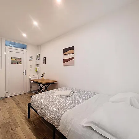 36 Nationale 1 Apartment *